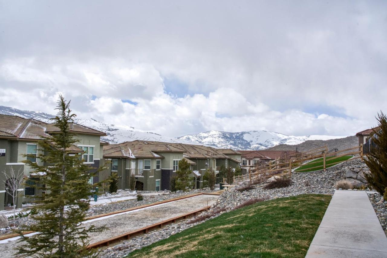 Luxury Retreat - King Beds, Hot Tub, & Pool - Family & Remote Work Friendly Apartment Reno Exterior photo