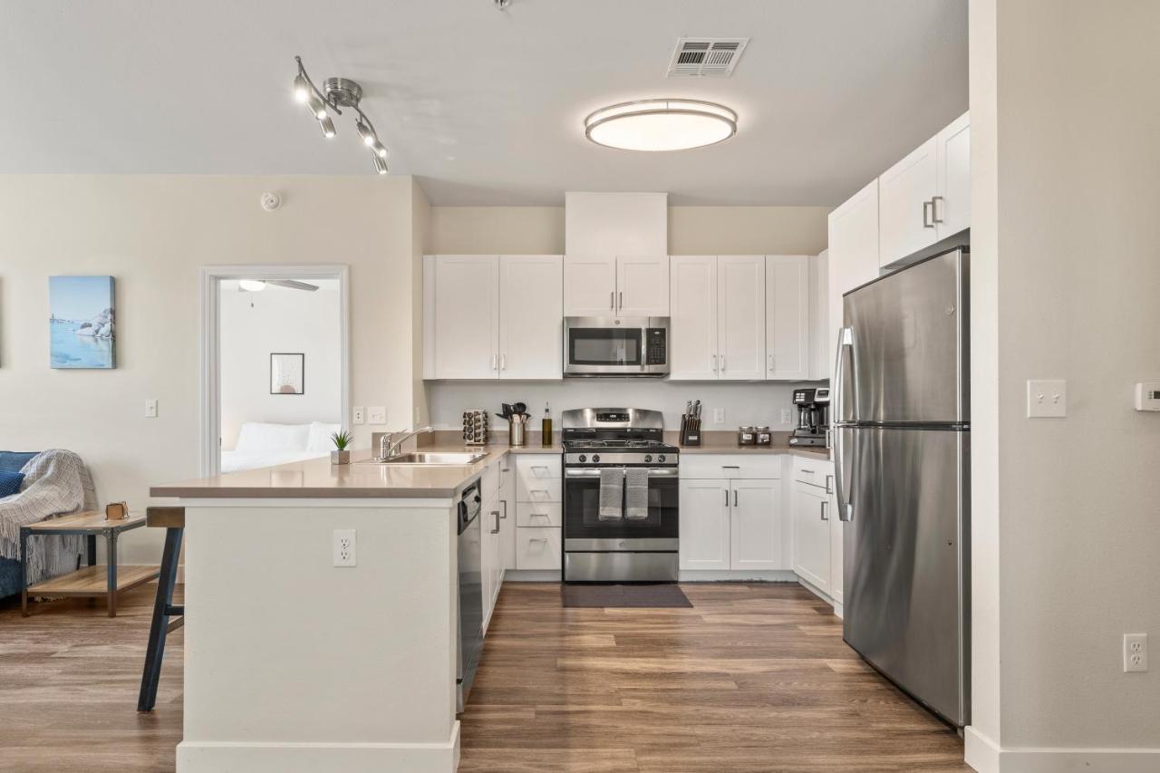 Luxury Retreat - King Beds, Hot Tub, & Pool - Family & Remote Work Friendly Apartment Reno Exterior photo
