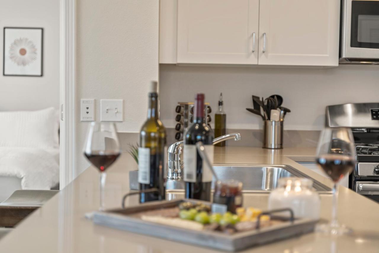 Luxury Retreat - King Beds, Hot Tub, & Pool - Family & Remote Work Friendly Apartment Reno Exterior photo